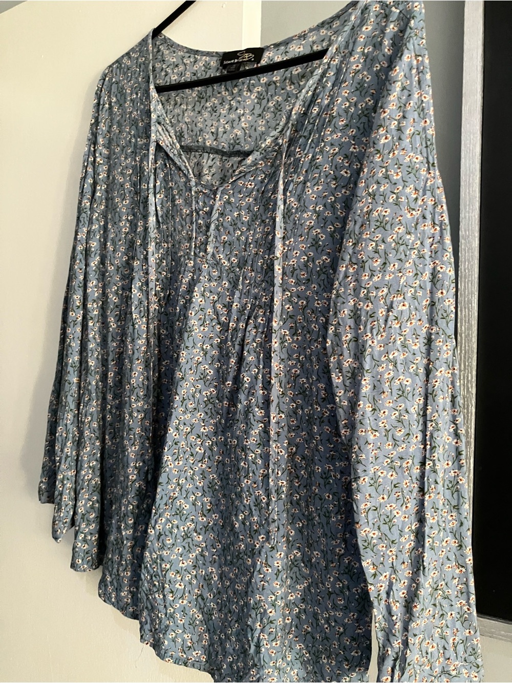 Suzanne Betro Dusty Blue Floral Peasant Tunic